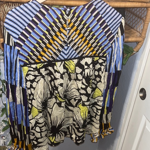 Floral Print Women's Blouse - Picture 10 of 10